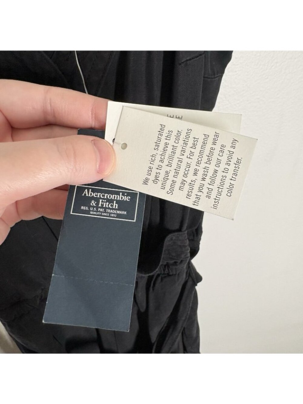 Abercrombie & Fitch Wmn S Black Sleeveless Tie Waist Surplice Utility Romper NWT - Picture 10 of 12